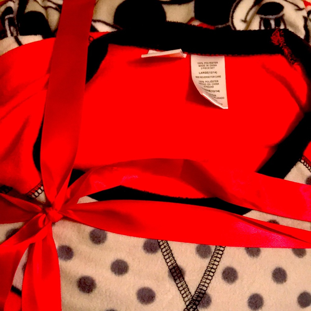 Disney Mickey Mouse 2 Piece Pajama set